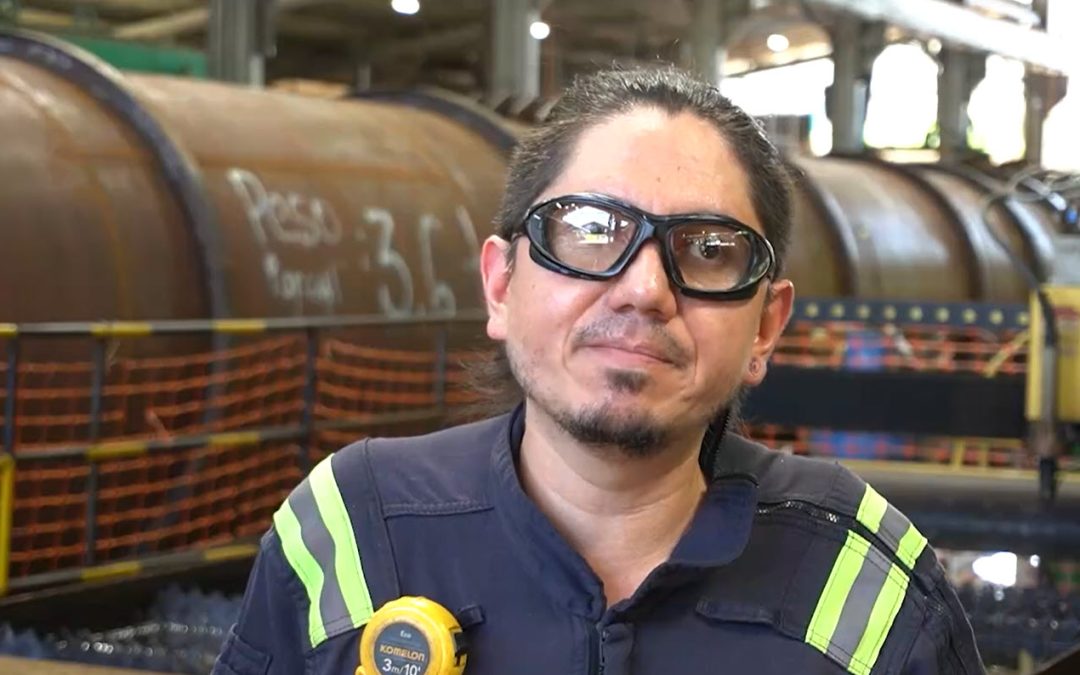 Innovación y Experticia: Trabajadores de Ecopetrol Construyen Chimenea de Alta Tecnología en Barrancabermeja